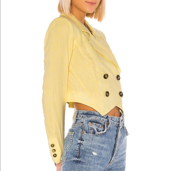 Revolve Pastel Yellow Cropped Blazer - Picture 7 of 10